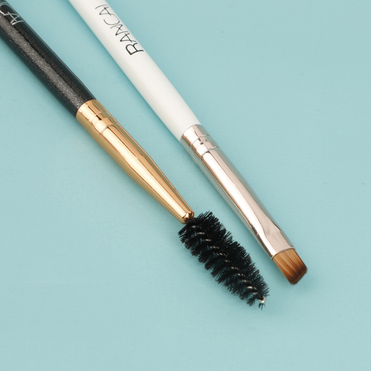 Set di pennelli professionali  - Beauty Makeup Store recensione e prezzo